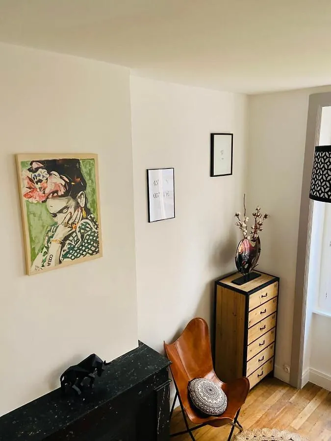The Little Pierre - Apartment Terreaux Croix Rousse contacts